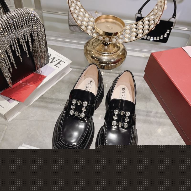roger u1u1er boots